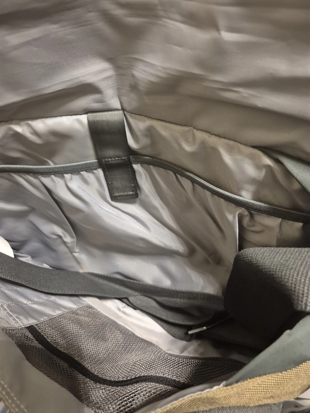 Patagonia durable messenger